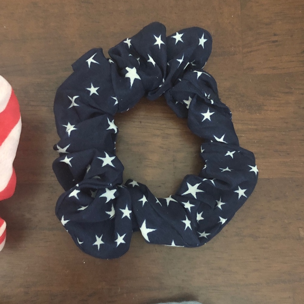 🍄 Women's Hair Scrunchie Set - Picture 4 of 8